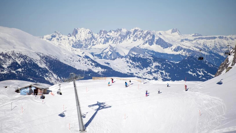 Wintersport Skifahrer Tourismus Wintertourismus