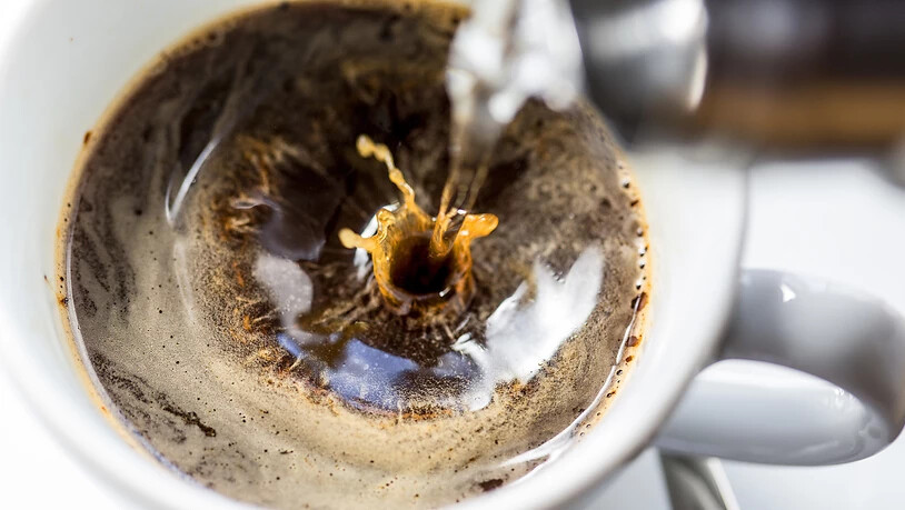 Nestlé will laut Medienberichten von Starbucks das Retailgeschäft rund um fertigen Kaffee, Getränke und Bohnen übernehmen. (Symbolbild)