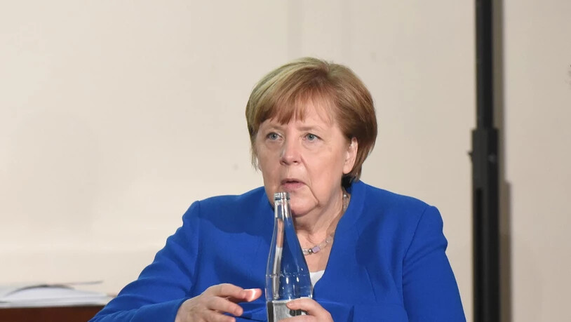 Die deutsche Kanzlerin Angela Merkel hat am Donnerstag nach den EU-Westbalkan-Gipfel in Sofia klar gemacht, dass sie und ihre EU-Amtskollegen kein Zieldatum für einen möglichen Beitritt einiger Westbalkan-Staaten in der Gipfelerklärung erwähnt haben…