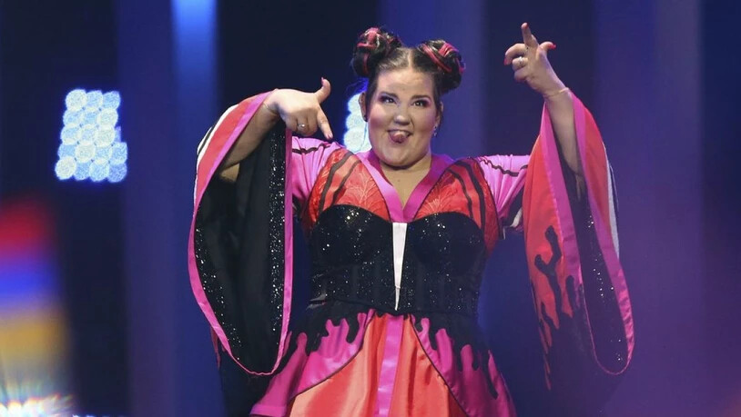 Mit ihrem Sieg beim Eurovision Song Contest hat Netta den Wettbewerb für 2019 nach Israel geholt. Ob die Show auch dort stattfindet, ist neuerdings fraglich: Die Regierung will Änderungen am Sender vornehmen, welche Israels Ausschluss aus der European…