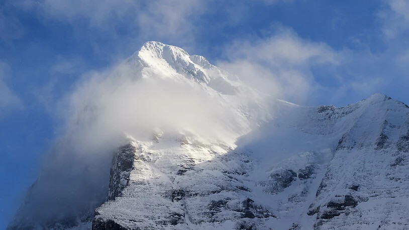 Im Eigergebiet oberhalb von Grindelwald BE ist ein Bergsteiger tödlich verunglückt. (Themenbild)