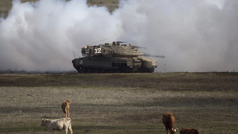 Ein israelischer Panzer aus der Bauserie Merkava. Diese wurde für den Kampf gegen die Armeen der arabischen Nachbarstaaten entwickelt. (Archivbild)