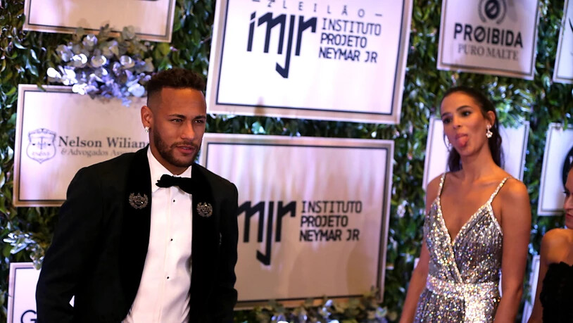 Neymar war in Begleitung seiner Freundin Bruna Marquezine bei der Charity-Veranstaltung in São Paulo