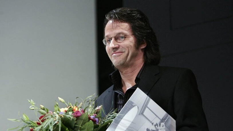 Der deutsche Schriftsteller Ralf Rothmann - hier 2006 bei der Entgegennahme des Max-Frisch-Preises der Stadt Zürich - erhält dieses Jahr den mit 20'000 Franken dotierten Uwe-Johnson-Preis.