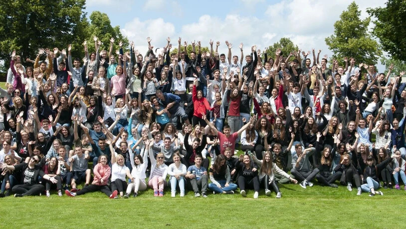 160 Jugendliche aus Serbien, Moldawien, Mazedonien, Russland, Polen, Weissrussland, Ukraine, der Türkei und der Schweiz begegneten sich im zweiwöchigen Sommer-Camp im Kinderdorf Pestalozzi in Trogen AR