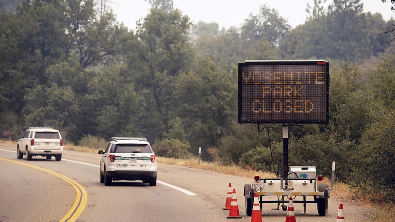 Knapp drei Wochen war das Yosemite-Tal in Kalifornien wegen des Waldbrands geschlossen. Am Dienstag durften Besucherinnen und Besucher wieder einreisen. (Archivbild)