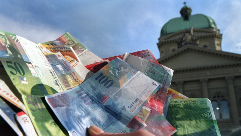 Geldsegen für den Bund: Der Bund rechnet 2018 erneut mit einem deutliche höheren Überschuss als budgetiert. (Archiv)