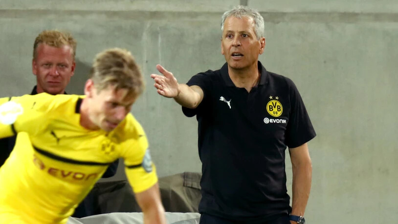 Trainer Lucien Favre weist Borussia Dortmund den Weg