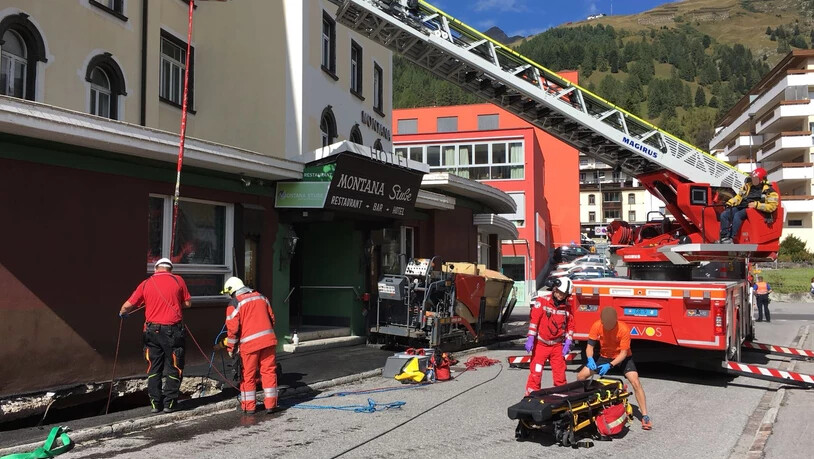 In Davos verletzte sich ein Bauarbeiter bei einem Unfall schwer.