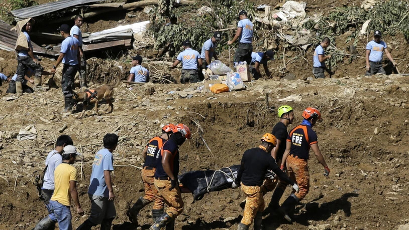 Rund 50 tote Bergleute befürchtet: Ein von Taifun "Mangkhut" ausgelöster Erdrutsch verschüttete eine Unterkunft von Arbeitern.