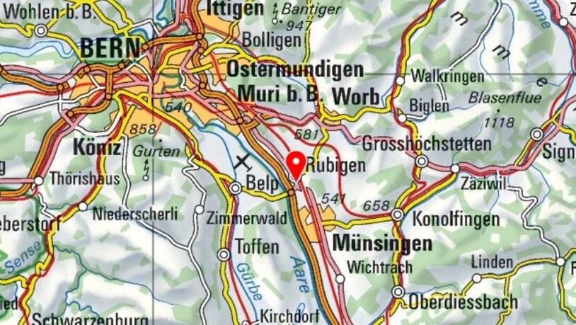 Ein Verkehrsunfall auf der A6 bei Rubigen sorgt im Raum Bern für einen kilometerlangen Rückstau.