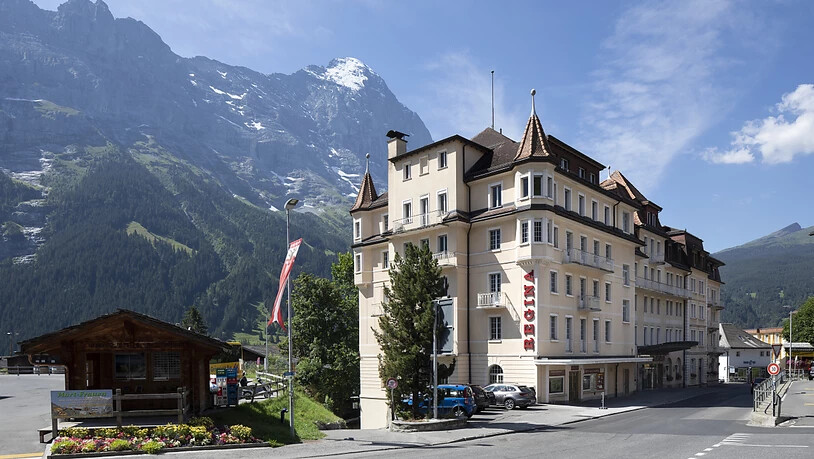 Auch im August hatten die Schweizer Hotels mehr Übernachtungen zu verzeichnen: Im Bild das Grand Hotel Regina in Grindelwald. (Archivbild)