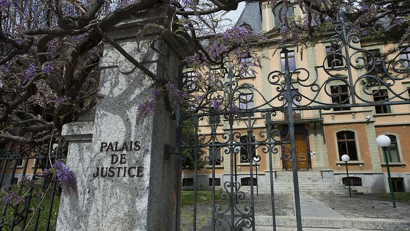 Ein im Kanton Wallis verurteilter Sexualstraftäter bleibt wegen seiner Gefährlichkeit verwahrt. Das Kantonsgericht Wallis hat eine Beschwerde des Mannes abgewiesen. (Symbolbild)
