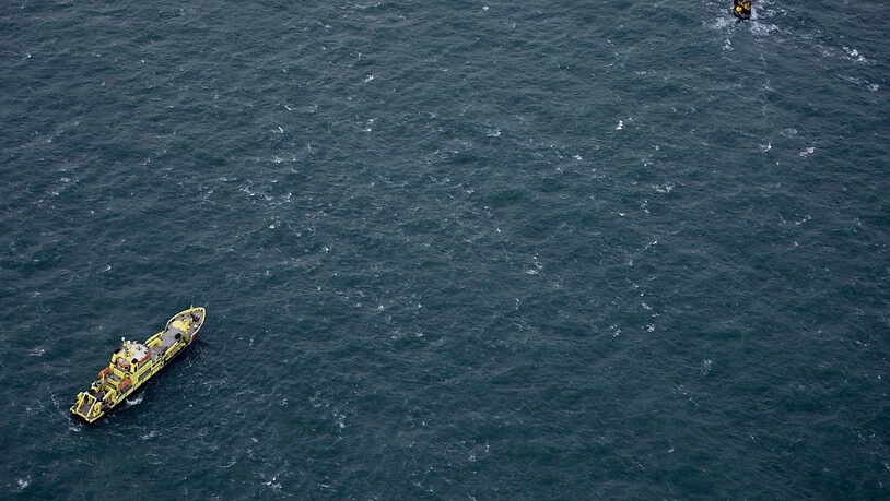 In der Nordsee sind zwei Schiffe kollidiert. Das eine Schiff schlug dabei leck, und es drang Wasser ein. (Symbolbild)