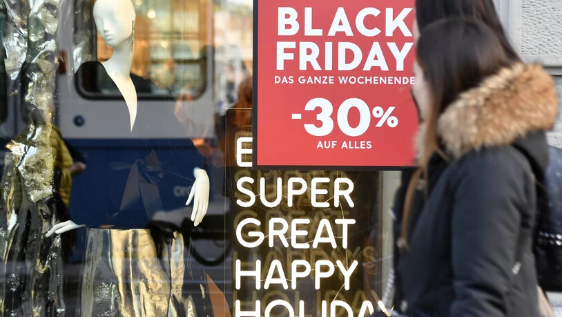 Schnäppchenjagd: Deutsche Detailhändler erwarten an Black Friday und Cyber Monday einen Umsatz von 2,4 Milliarden Euro. (Archiv)