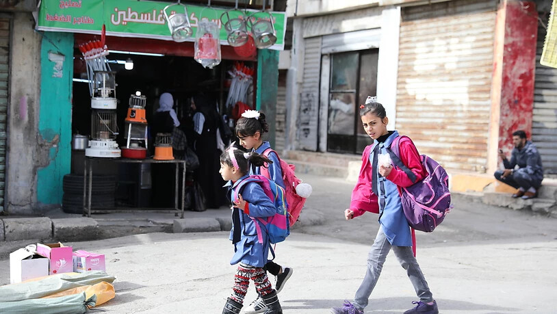 Sind von Hilfsgeldern des Uno-Palästinenserhilfswerks abhängig: Schulkinder im Flüchtlingslager Whedat nordöstlich der jordanischen Hauptstadt Amman.