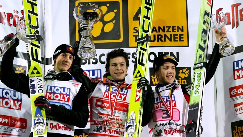 Erster Podestplatz: 2007 springt Ammann hinter Anders Jacobsen und Gregor Schlierenzauer auf den 3. Platz