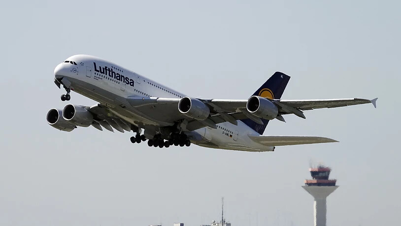 Das grösste Passagierflugzeug der Welt: der A380 des europäischen Herstellers Airbus.