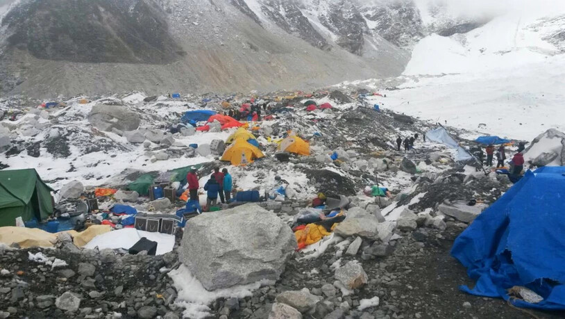 China schliesst das Basislager am Mount Everest für normale Touristen wegen zu viel Müll. (Themenbild)
