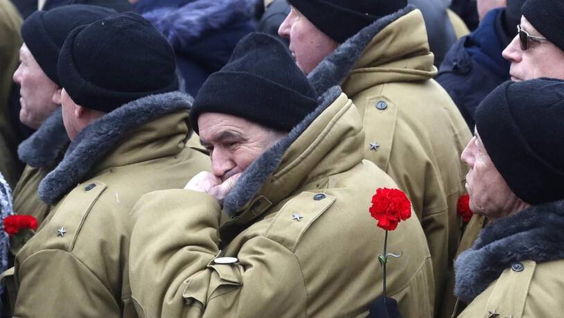 Hunderte Veteranen gedachten am Freitag in Moskau des Abzugs der Sowjetarmee aus Afghanistan vor 30 Jahren.