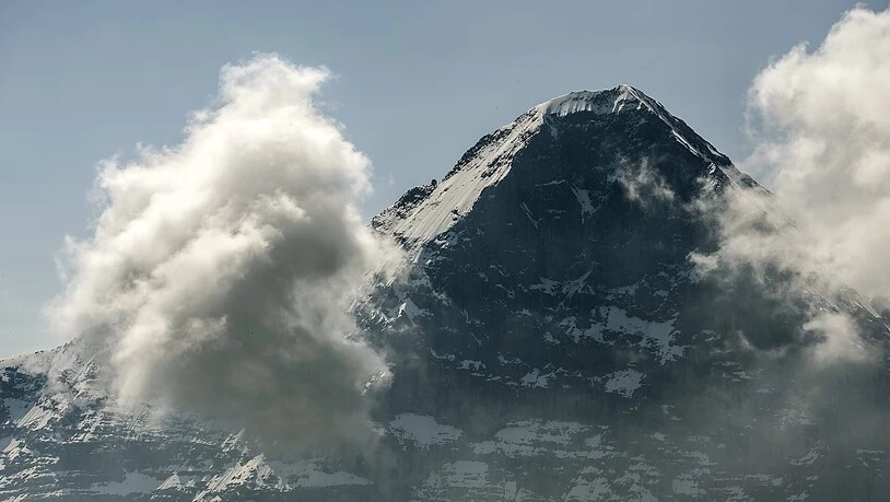 In der Eigernordwand ist am Sonntag ein 28-jähriger Alpinist tödlich verunglückt.