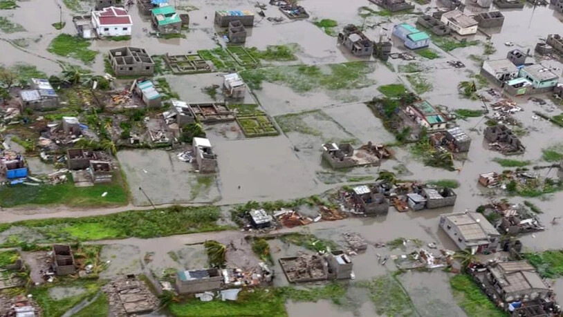 Das Unwetter zerstörte in Mosambik vielerorts Strassen und Gebäude.