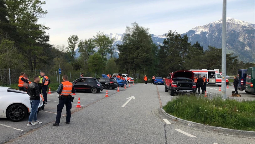 Die Kantonspolizei Graubünden führte  auf der A13 in Zizers eine Grosskontrolle durch.
