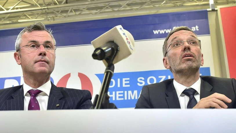 Der designierte FPÖ-Chef Norbert Hofer (l.) und Innenminister Herbert Kickl (FPÖ) straucheln über die Video-Affäre.
