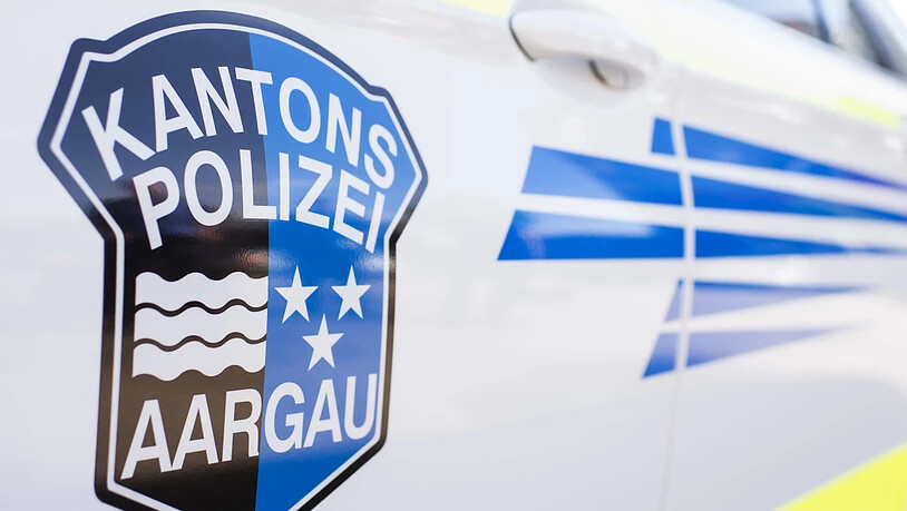 Ein seit Donnerstag vermisster vierjähriger Knabe wurde am Freitag gemäss Aargauer Kantonspolizei tot aus der Aare geborgen. (Symbolbild)