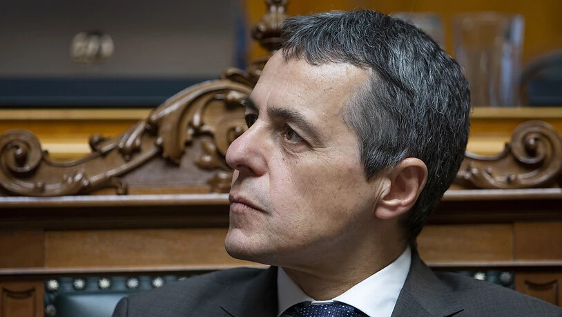 Das institutionelle Abkommen mit der EU polarisiert weiter: Aussenminister Ignazio Cassis erhielt vom Nationalrat am Donnerstag positive Signale und Kritik zugleich.