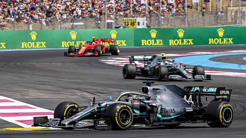 Start zum GP Frankreich: Lewis Hamilton und Valtteri Bottas schon deutlich vor Charles Leclerc im Ferrari