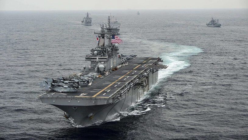 Die Mannschaft des amerikanischen Marineschiffs USS-Boxer soll nach US-Angaben eine iranische Drohne zerstört haben - Teheran bestreitet dies. (Archivbild)