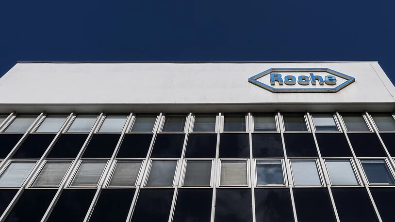 Der Pharmakonzern Roche ist auch in der ersten Jahreshälfte 2019 weiter gewachsen. Im Bild: Ein Gebäude der Firma in Basel. (Archivbild)