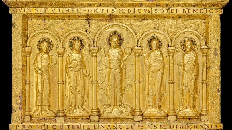 Höhepunkt der Ausstellung "Gold & Ruhm - Geschenke für die Ewigkeit" ist die tausendjährige goldene Basler Altartafel, die jetzt zur Sammlung des Musée de Cluny in Paris gehört.