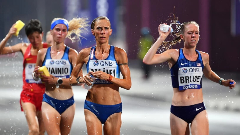 An den jüngsten Leichtathletik-Weltmeisterschaften in Katar litten Marathonläufer und Geher unter den hohen Temperaturen und der Luftfeuchtigkeit, obwohl ihre Wettbewerbe tief in der Nacht stattfanden