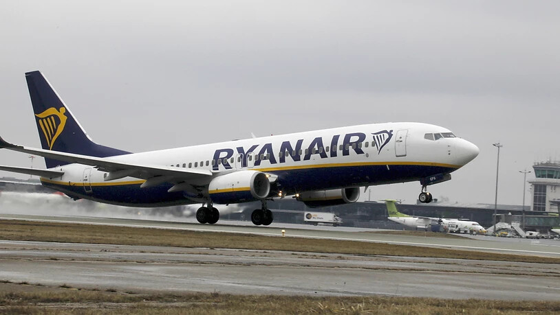 Das Flugverbot für die Boeing 737 Max hält Ryanair zurück: Weil die Auslieferung der Maschinen weiter auf sich warten lässt, rechnet Ryanair im kommenden Jahr mit dem geringsten Passagierwachstum seit Jahren. (Themenbild)