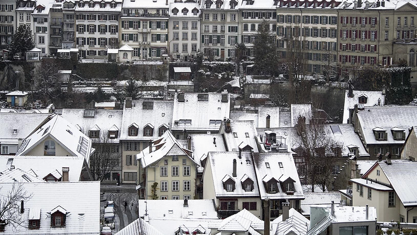 Die Region Bern erwachte am Freitagmorgen unter einen dünnen Schneedecke.