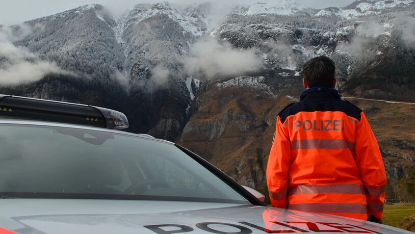 Die Kantonspolizei Graubünden und die Stadtpolizei Chur sind in neuen Uniformen unterwegs.