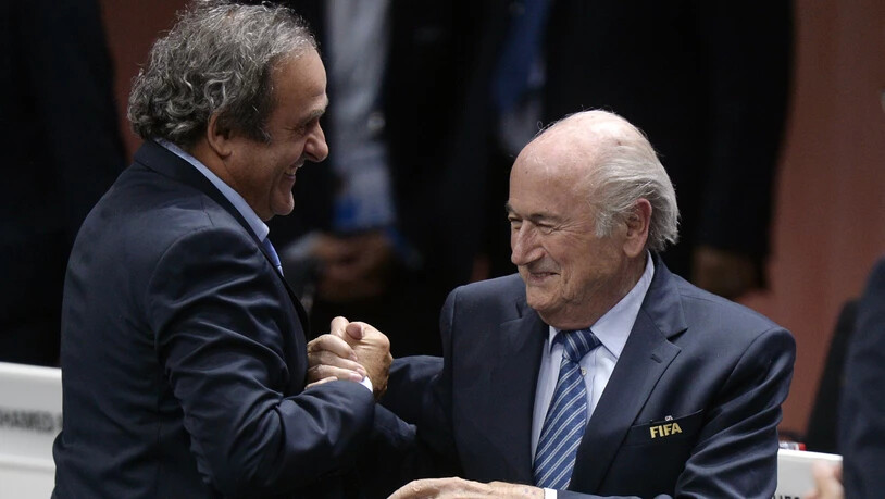 Michel Platini und sein Mentor Sepp Blatter kamen gleichzeitig zu Fall