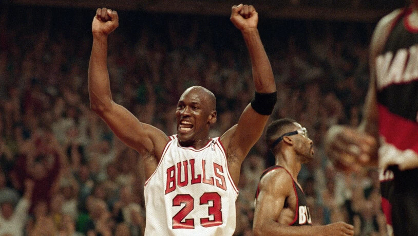 Am Ende jubelten meistens die Bulls und Michael Jordan - wie nach dem Titelgewinn 1992 gegen die Portland Trail Blazers