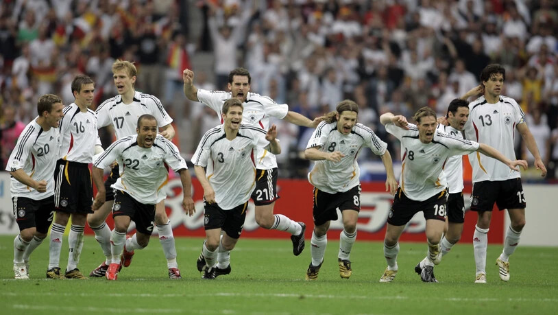 Die deutschen Penaltyschützen gaben sich keine Blösse. Oliver Neuville, Michael Ballack, Lukas Podolski und Tim Borowski waren allesamt erfolgreich