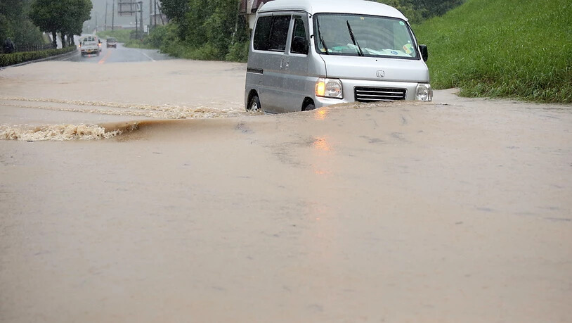 Schwere Unwetter haben in Japan zu Überschwemmungen geführt.