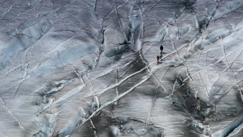 Carlier versucht in seinen Fotografien den Facettenreichtum der alpinen Eiswelt festzuhalten.