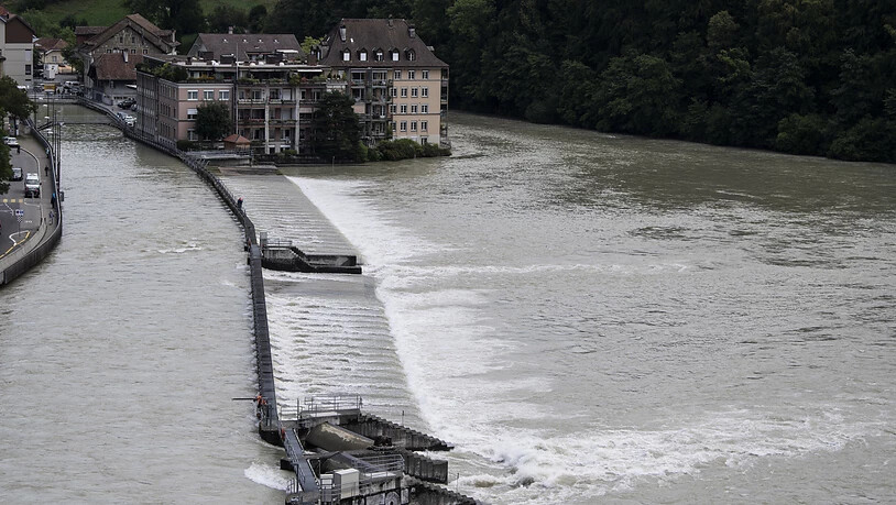 Wie andere Flüsse führt auch die Aare grosse Wassermengen: Blick auf das Schwellenmätteli in Bern.