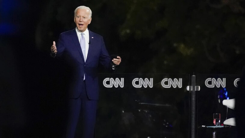 Joe Biden, Präsidentschaftskandidat der Demokraten, spricht während einer CNN-Veranstaltung. Foto: Carolyn Kaster/AP/dpa