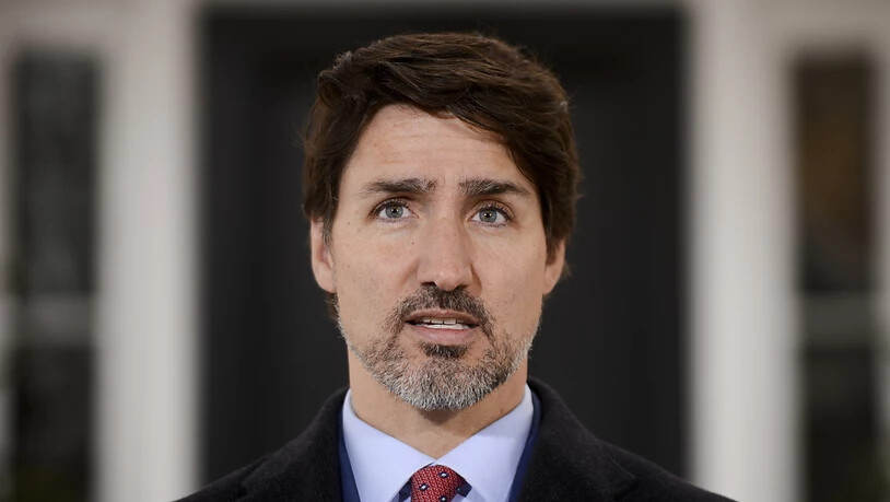ARCHIV - Justin Trudeau, Premierminister von Kanda, spricht vom Rideau Cottage in Ottawa aus zu Kanadiern über die Coronavirus-Situation. (zu dpa «Trudeau: Grenze zwischen Kanada und USA wegen Corona wohl weiter zu») Foto: Sean Kilpatrick/The Canadian…