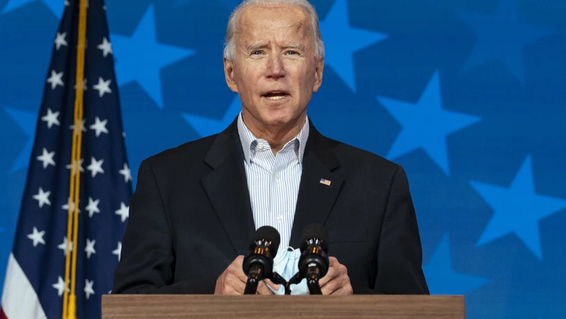 Joe Biden, Präsidentschaftskandidat der Demokraten, spricht im Queen Theater. Foto: Carolyn Kaster/AP/dpa