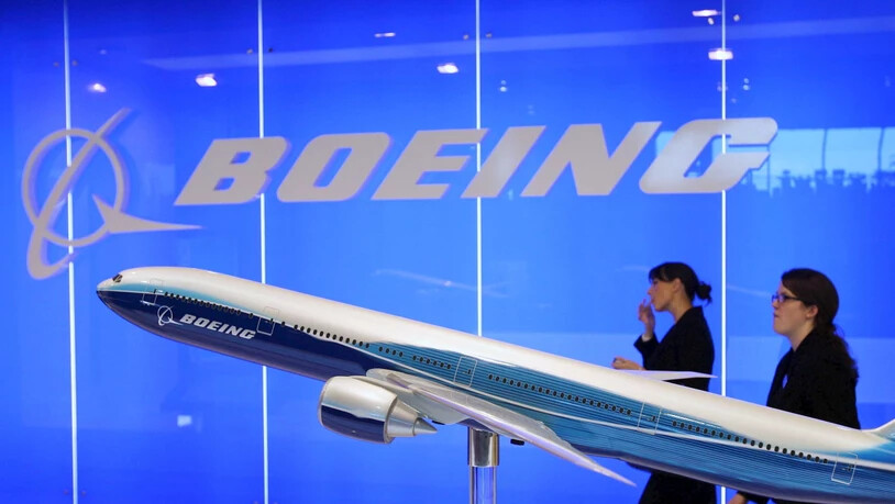 Der Flugzeugbauer Boeing hat 2020 einen zweistelligen Milliardenverlust eingefahren. (Symbolbild)