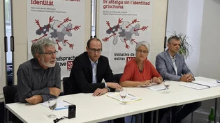 Johannes Flury, Martin Candinas, Silva Semadeni und Franco Milani (von links) an der Pressekonferenz in Chur.