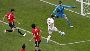Der Uruguayer Luis Suarez scheiterte wenige Sekunden nach der Pause an Ägyptens Keeper Mohamed El-Shenawy